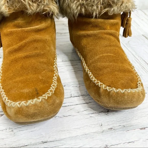 Minnetonka / Faux Fur Leather Boots - Picture 9 of 16